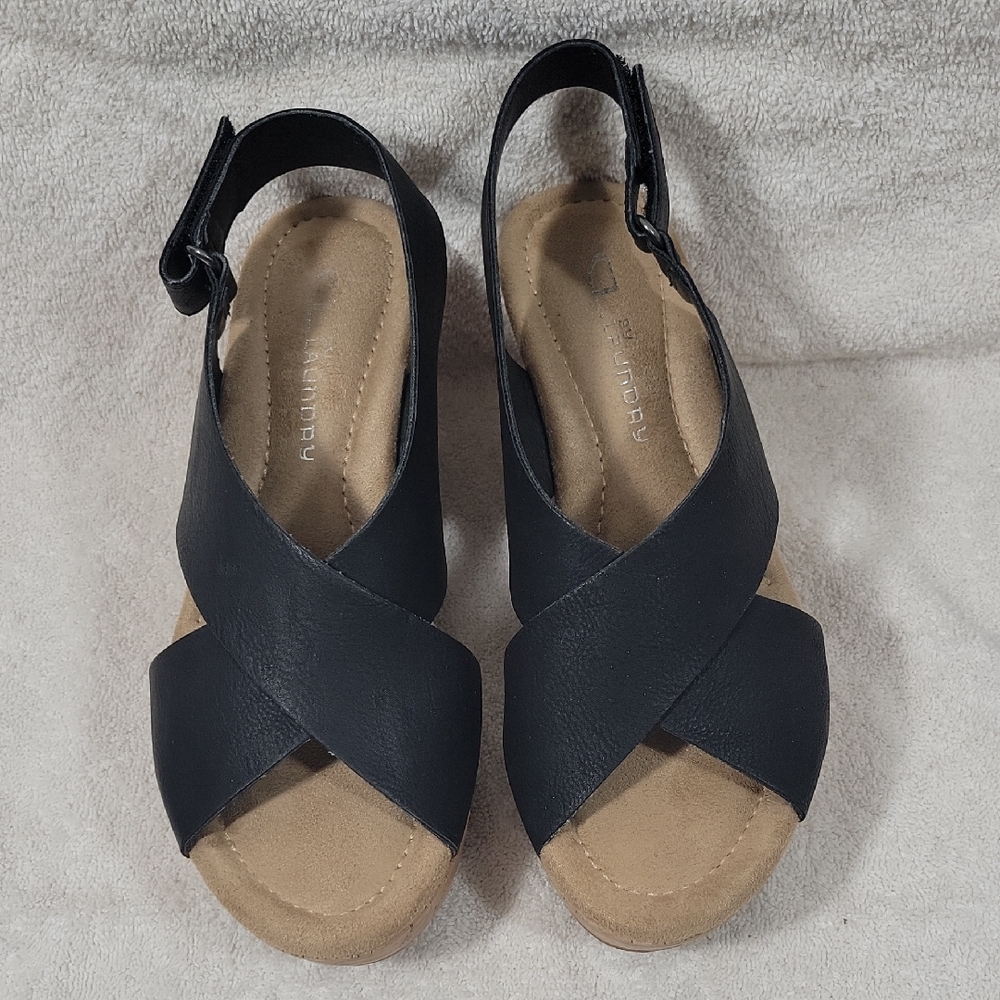 CL by Laundry Black and Tan Wedge Sandals Size 6M